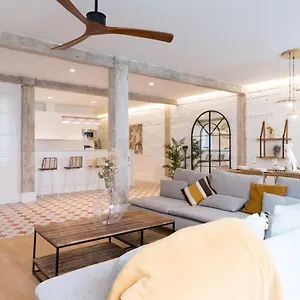 Amplio Y Moderno Con Tarima Refrescante By Staynnapartments Appartement Bilbao